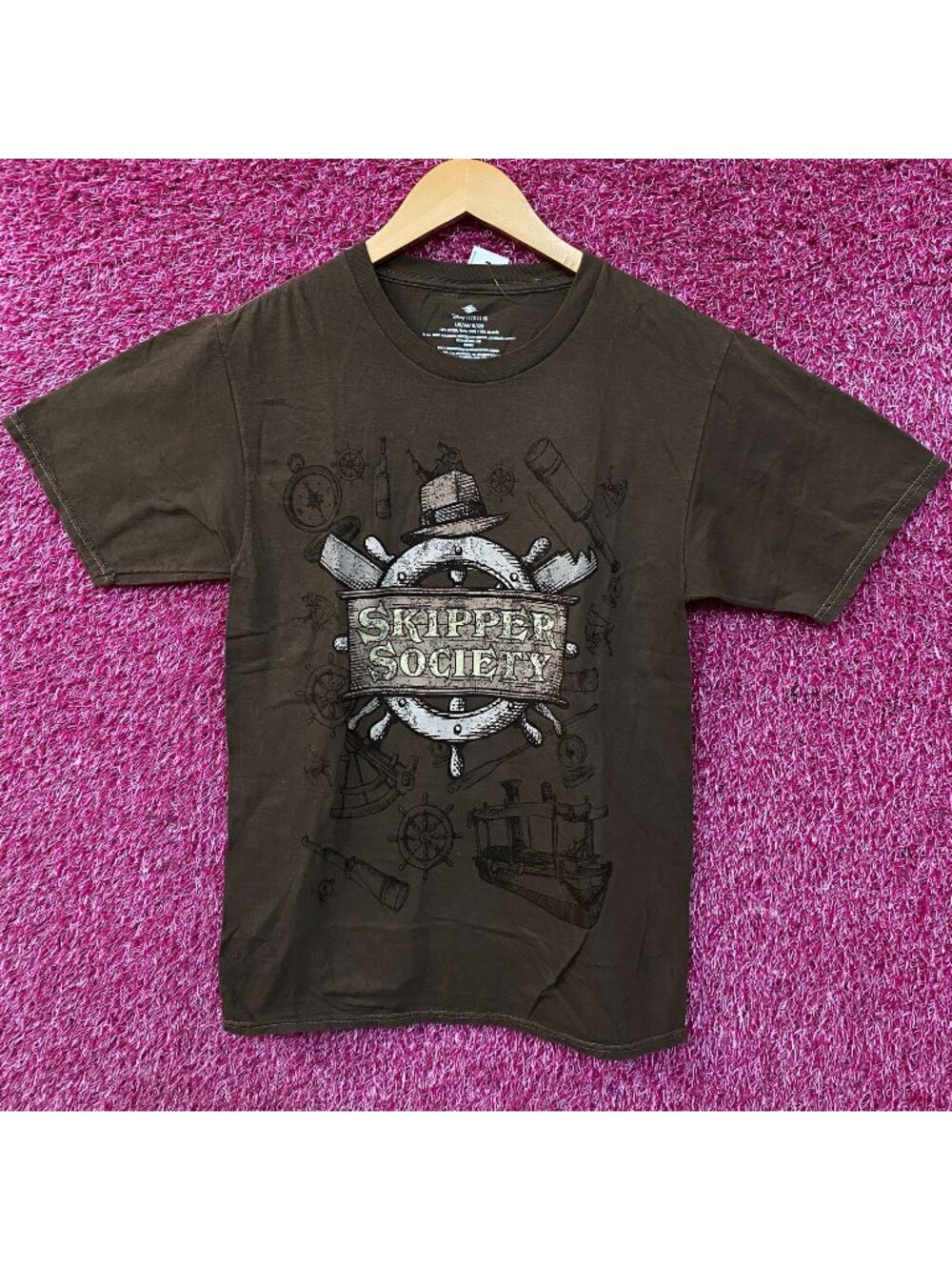 Skipper Society Disney Tshirt size Small